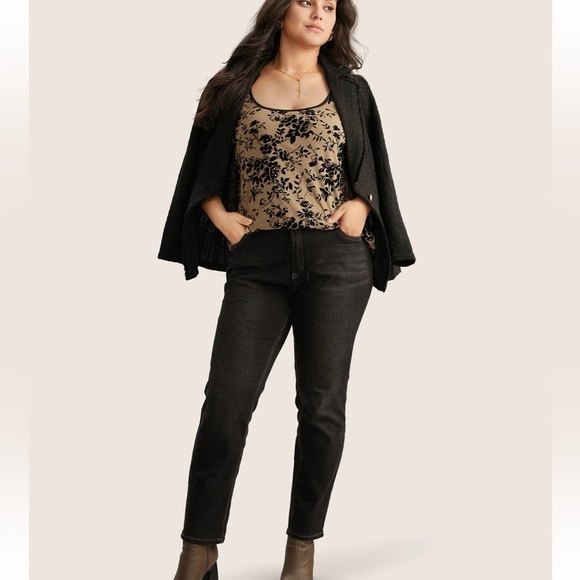 BloomChic Plus Size XL Silhouette Floral Print Flocking Square Neck Tank Top - Picture 5 of 6